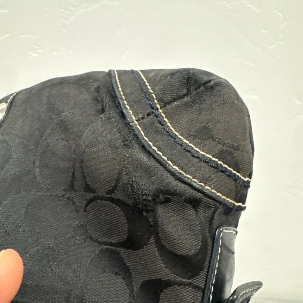Coach 10296 Small Soho Black Signature C Canvas Shoulder Bag Y2K Vintage Authen - Picture 11 of 16